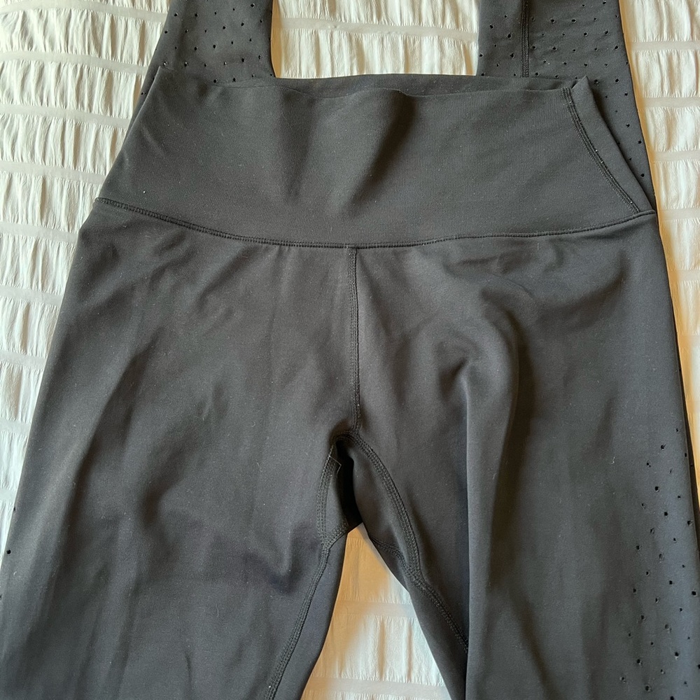 Buffbunny Laser Cut leggings